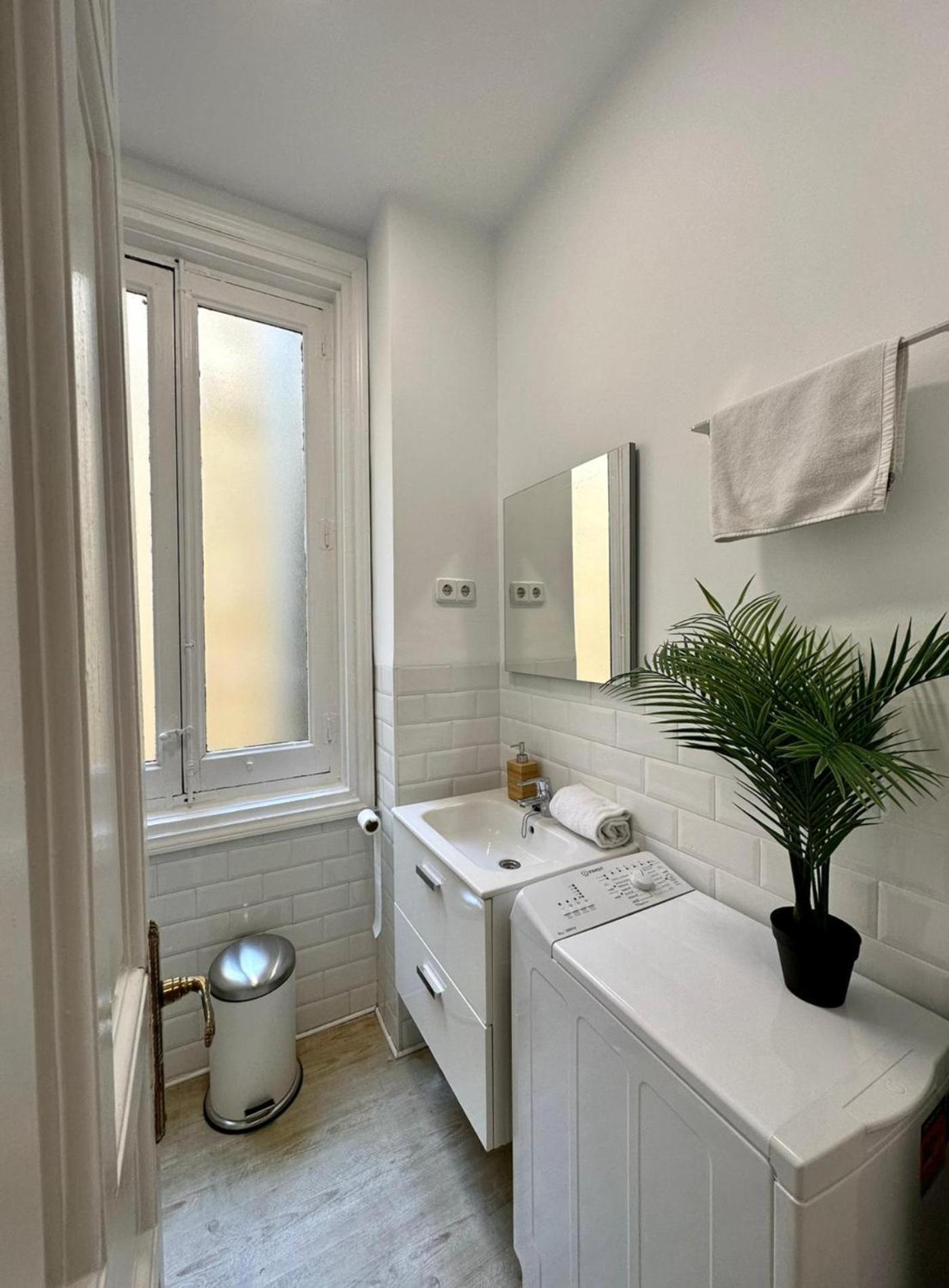 Central Loft Para 3Pax En Huertas-Cortes Madrid Bagian luar foto