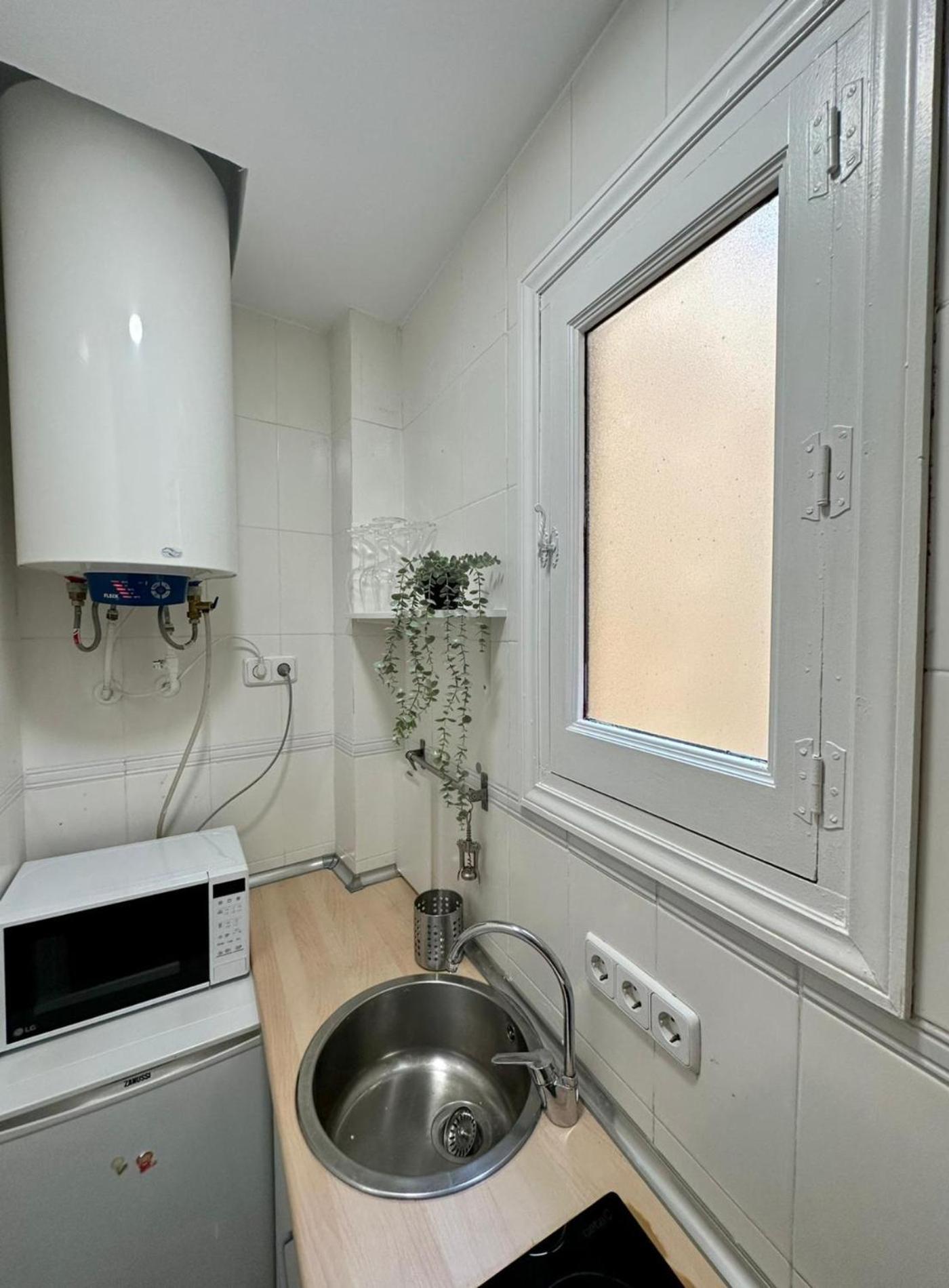 Central Loft Para 3Pax En Huertas-Cortes Madrid Bagian luar foto
